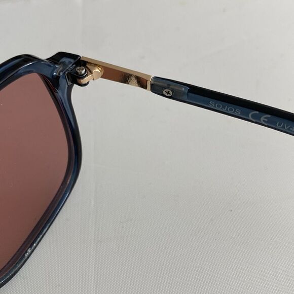 Blue frame sunglasses with rose colored lenses new with Case - Picture 4 of 8